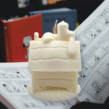 Load image into Gallery viewer, Doghouse