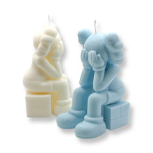 Load image into Gallery viewer, Sitting Kaws Inspired